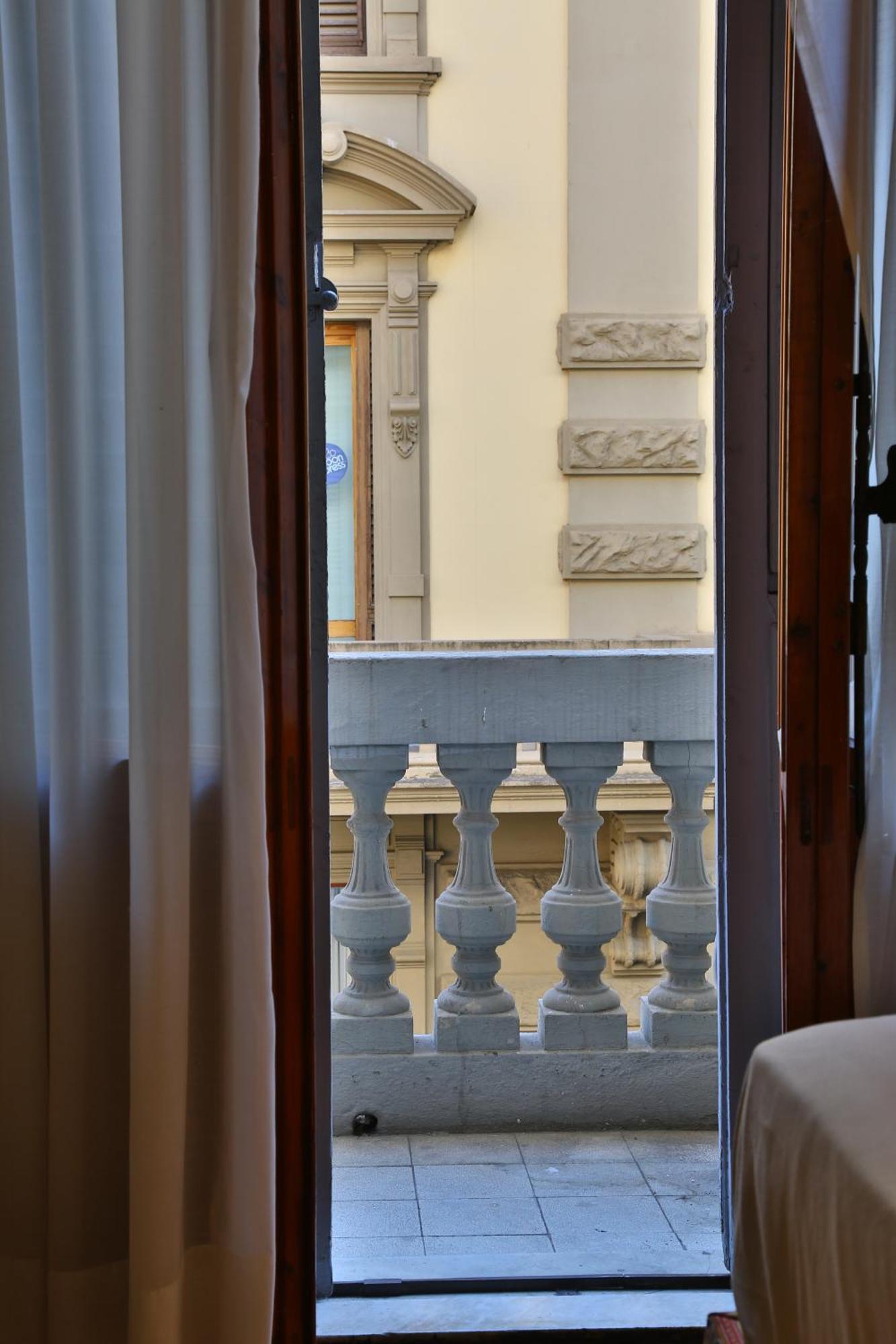 Madama Guest House Флоренция Экстерьер фото
